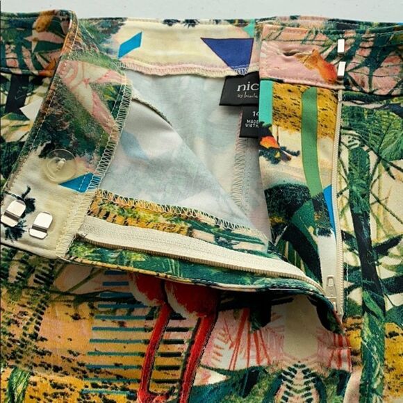 Nicole Miller Tropical Heatwave Shorts - Picture 8 of 8